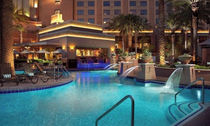 Gateway District Condo | Luxurious Resort 1 BD/1 BA on the Strip in Las Vegas, NV Convention Center, SEMA