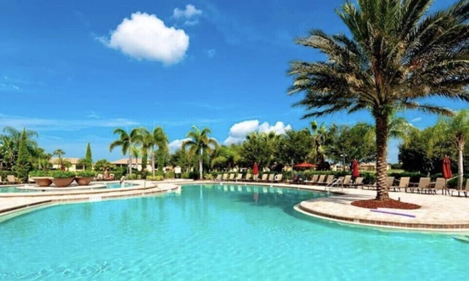 Bradenton Condo | Luxurious Stylish 2 Bedroom 2 Bathroom condo with spectacular views.