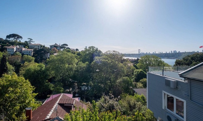 Cengelkoy Mahallesi Villa | Luxurious Villa with Bosphorus View in Cengelkoy