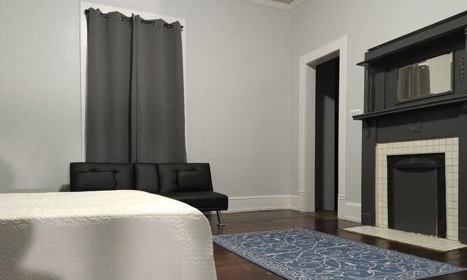 Winder Apartment | LUXURY 1 BEDROOM SUITE w/ LARGE PRIVATE BATHROOM rm. 6