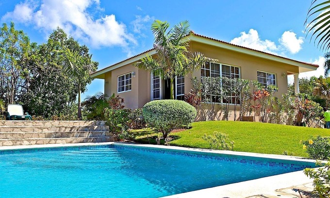 Urbanizacion Tavarez Villa | Luxury 2-BD villa in gated central residence, guest-friendly, Wi-Fi, cable TV