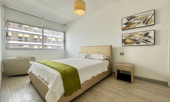 San Francisco Apartment | Luxury 2 bedroom apt free parking and Pool