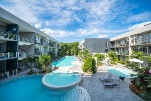 Playacar Apartment | Luxury 2 Bedroom Condo with Pool - At Playacar II Bamoa