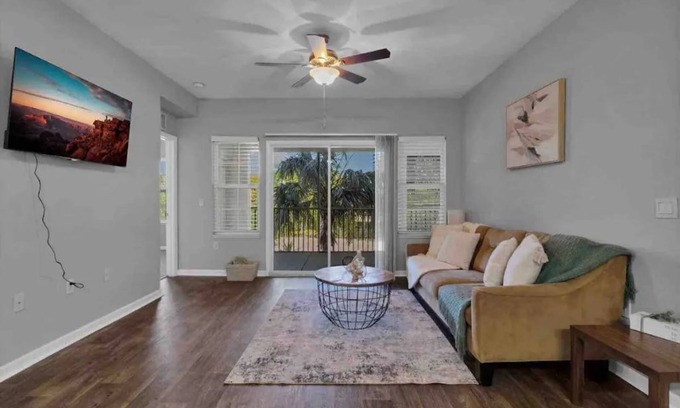 Ocoee Apartment | Luxury 2BDR/Gated/Resort Style Pool/Gym/FastWifi