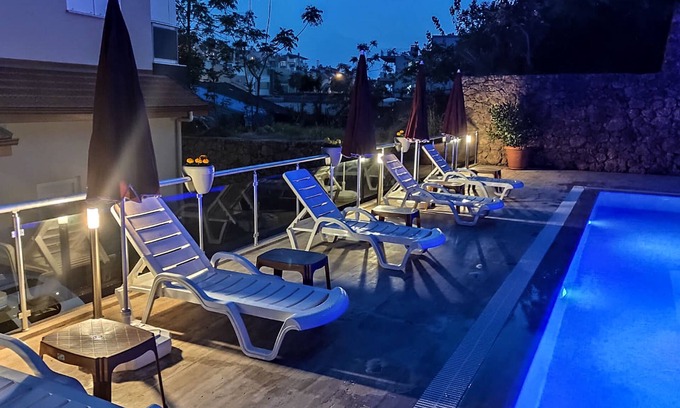 Alanya Apartment | Luxury 2BR apartment, air conditioning + Netflix, 700m to the beach