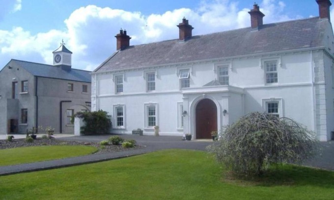 Craigavon Cottage | Luxury 3 Bed Cottages Near Hillsborough Palaces