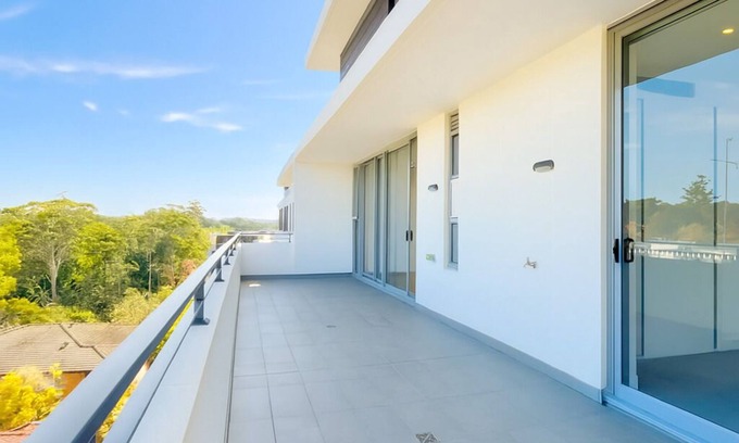 Lindfield Apartment | Luxury 3 Bedroom Apt - Central Location, Minutes from Station & Supermarkets