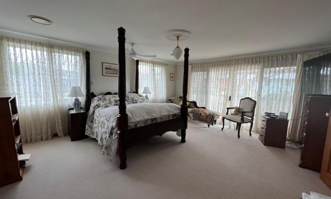Dee Why House | Luxury 4 bedroom house
