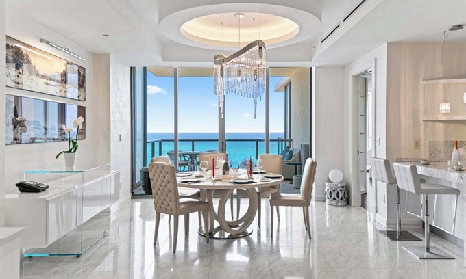 Bal Harbour Condo | Luxury 5 Stars – Oceanfront Stay for 4 w/World-class Amenities