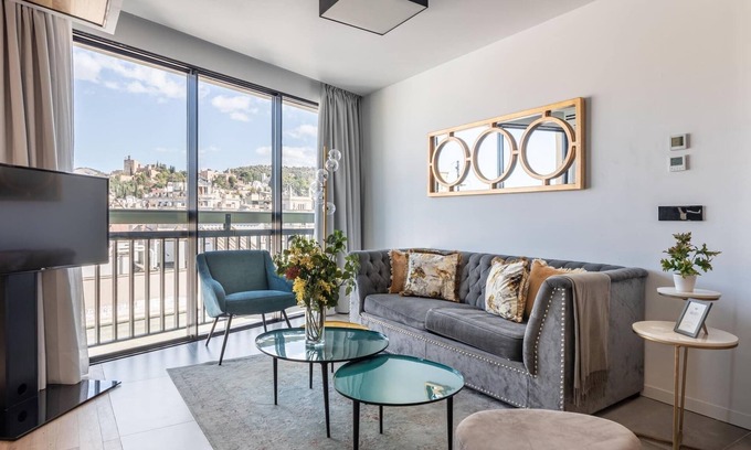 Granada City Center Apartment | Luxury Alhambra Penthouse Collection Morayma