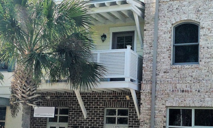 Old Town Bluffton House | Luxury and Location ... In the Heart of Old Town Bluffton!!