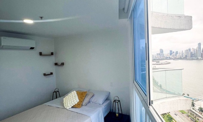 Calidonia Apartment | Luxury Apartment - The Sands Panama - 2414