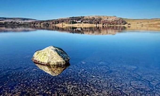 Giggleswick Apartment | Luxury Apartment with Garden View at Linton Court Coach House