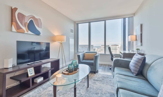 Seaport District Apartment | Luxury Apt with Water Views