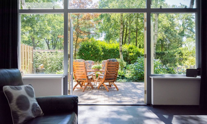 Zelhem House | Luxury Bungalow with lots of privacy and large garden