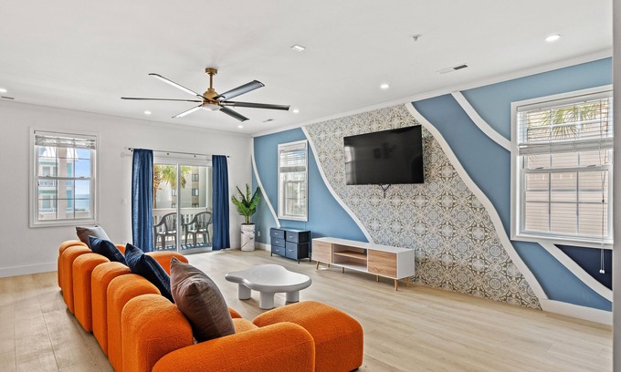 Atlantic Beach House | Luxury Condominium by the Beach Unit 204