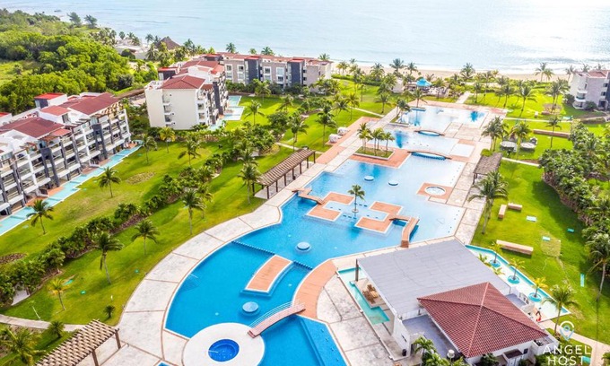 Puerto Juarez Apartment | Luxury Condos at Mareazul Beachfront Complex with Resort-Style Amenities