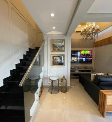 Jardim dos Estados Apartment | Luxury Duplex Jacuzzi Privada e Móveis Assinados