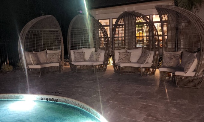 Port Wentworth House | Luxury family-friendly two bedroom 2 bath in a central location.