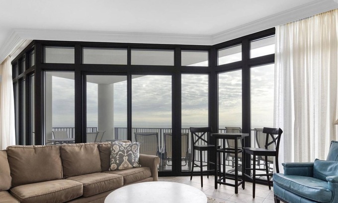 Orange Beach Condo | Luxury Gulf Front Condo | Waterslide | Lazy River | Liquid Life