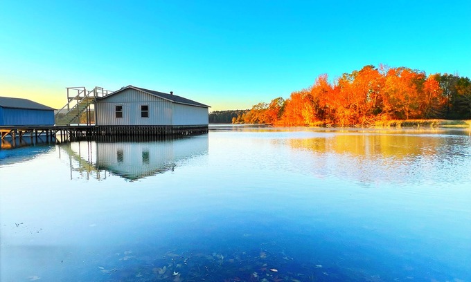 Langston House | Luxury Home on Lake Guntersville