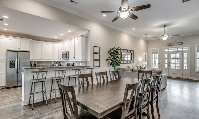 Cherry Grove Beach House | Luxury Home with PRIVATE POOL! Pet Friendly and Wifi