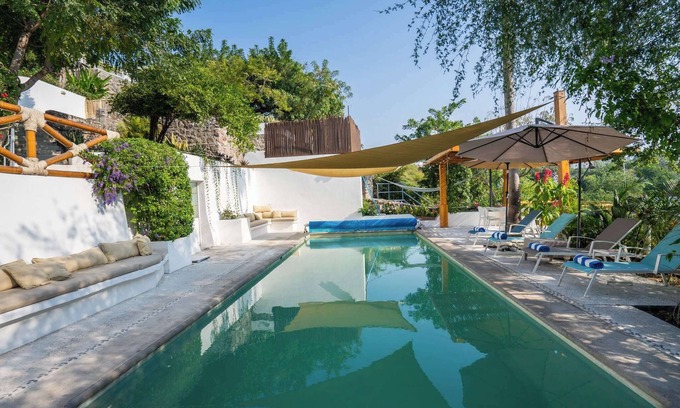 Tequesquitengo Villa | Luxury House with Pool, fire Pit & Lake view