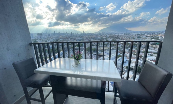 Monterrey Centro Apartment | Luxury, in front of Arena Monterrey, Parque Fundidora (Pet Friendly)