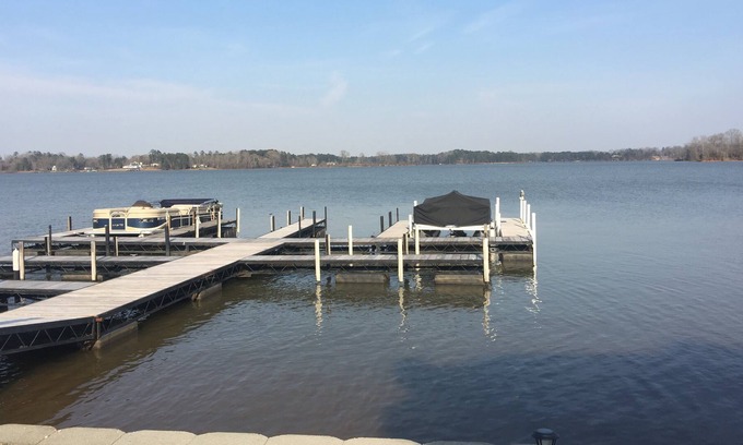 Ninety Six House | LUXURY lakefront 3 bedroom, 2 1/2 bath Townhome - LAKE GREENWOOD