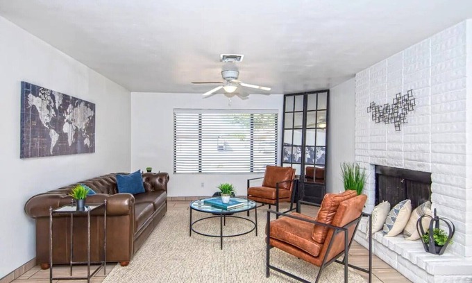 Yuma House | LUXURY Living 4