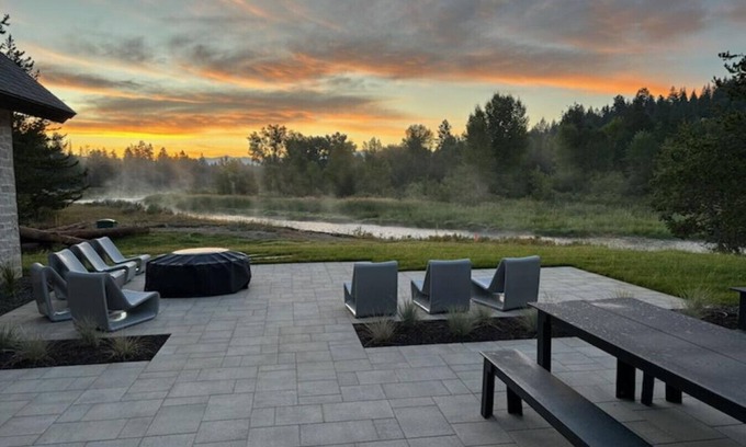 McCall House | Luxury Meets McCall Adventure on the Payette River