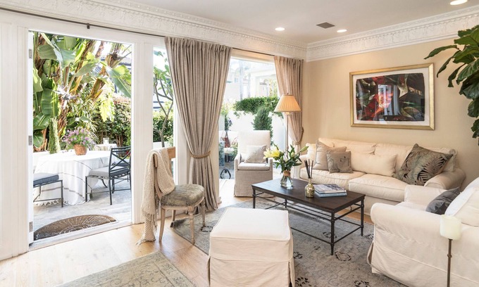 Venice House | Luxury Oasis in Exciting Venice