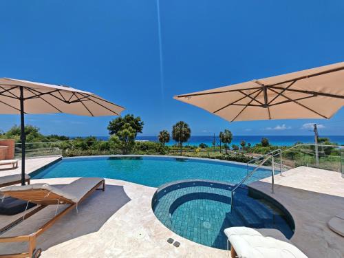 La Cienaga Villa | Luxury Oceanfront Villa with Heated Pool, Jacuzzi, AC, BBQ, Starlink Wi-Fi, Chef's Kitchen, Staff Included, Mountain Views, Near El Quemaito, San Rafael, and Los Patos Beach
