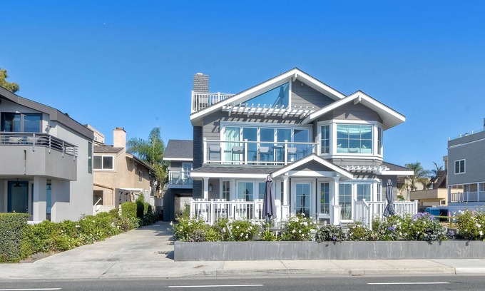 Carlsbad House | Luxury Ocean Views | 6 BR Home | Steps to Sand