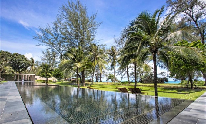 Mai Khao Apartment | Luxury Oceanfront pool access apartment