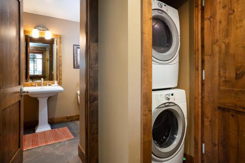 Truckee Villa | Luxury Old Greenwood 3BD Villa - Villa 12. Comes w/Free Grocery Delivery!