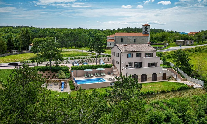 Gracisce Villa | Luxury Pool Villa Gradin, Gračišče, Slovenia