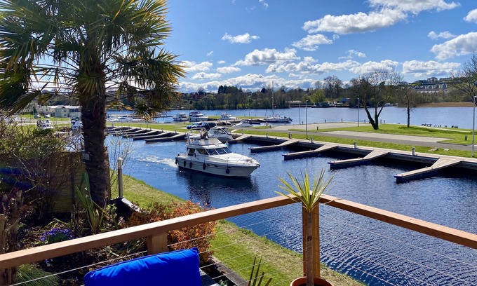 Ballina House | Luxury Riverside Holiday Home in stunning Ballina/Killaloe - The Derg House