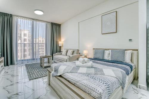 Al Hamra Village Apartment | Luxury Studio with Marina View Al Hamra Village