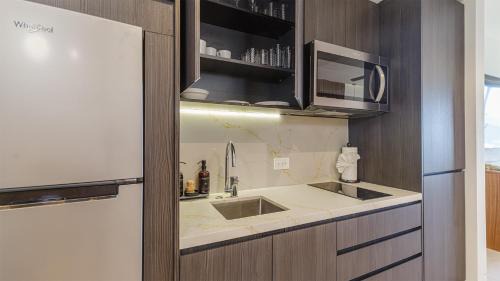 Bella Vista House | Luxury Studio with King Bed Oceanview Terrace at Sonoran Star Resort