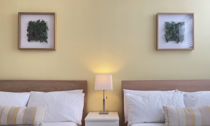 Aventura Condo | LUXURY THE YATCH 301- FREE PARKING AND WIFI