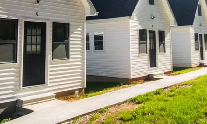 Albertville House | Luxury Tiny Home #5 at Sweet Springs