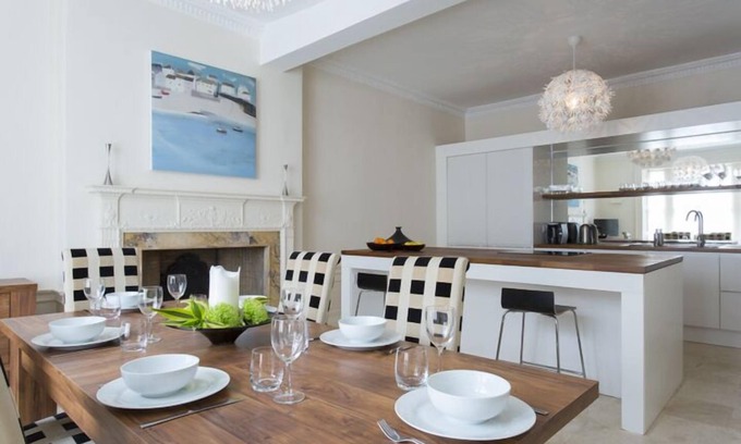 New Town House | Luxury Townhouse Set At The Heart Of Edinburgh's Georgian New Town