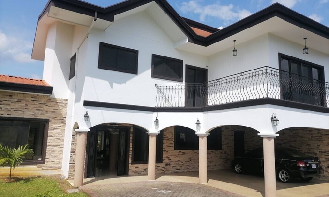 Puente de Piedra Villa | Luxury Villa, 20 minutes from SJO airport , Gated community