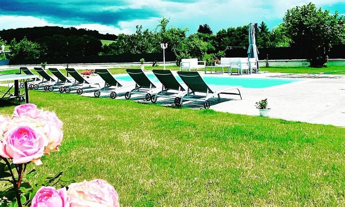 Gevigney Villa | Luxury villa pool for 20 people