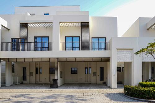 Al-Fujairah Villa | Luxury Villa by the sea