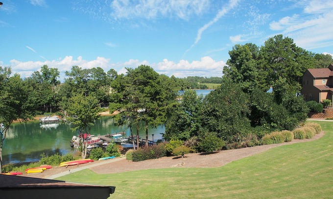 West Union House | Luxury Water Front Town Home On Picturesque Lake Keowee