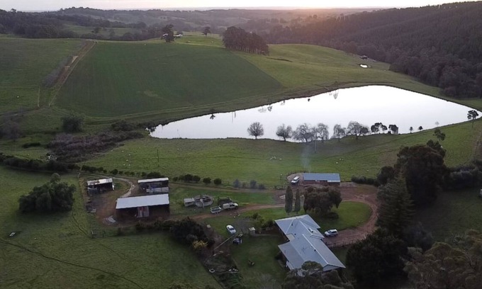 Ferguson Bed & Breakfast | MacManor - Cosy 2-Bedroom self contained BnB