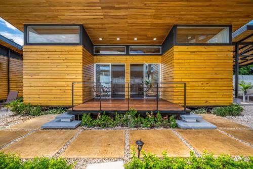 Coco Hotel | Macondo Ecolodge Guaria Morada - Estrella de Fuego