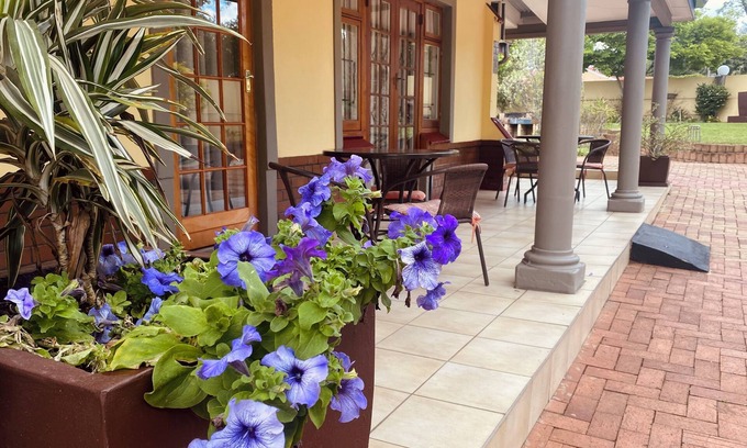 Scottsville Bed & Breakfast | Madlula's Guesthouse